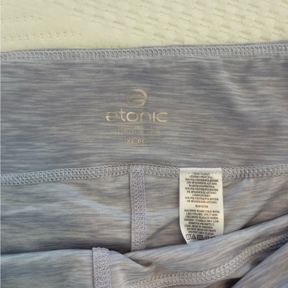 Sports golf tennis Skirt with built in shorts purple - Picture 3 of 3